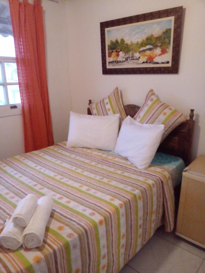 Bed and Breakfast Dani'S House - Hospedagem Familiar Araquari Exterior foto